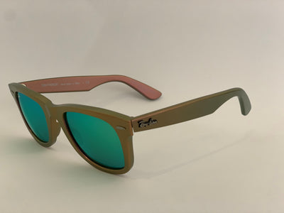 Ray-Ban Wayfarer