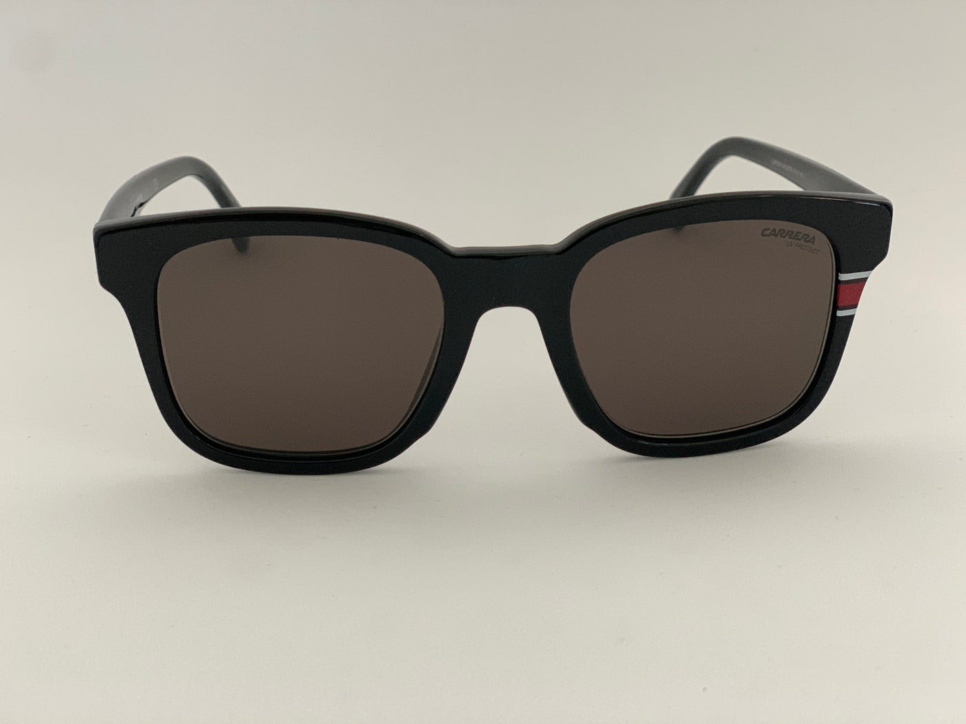 Carrera Acetato Negro