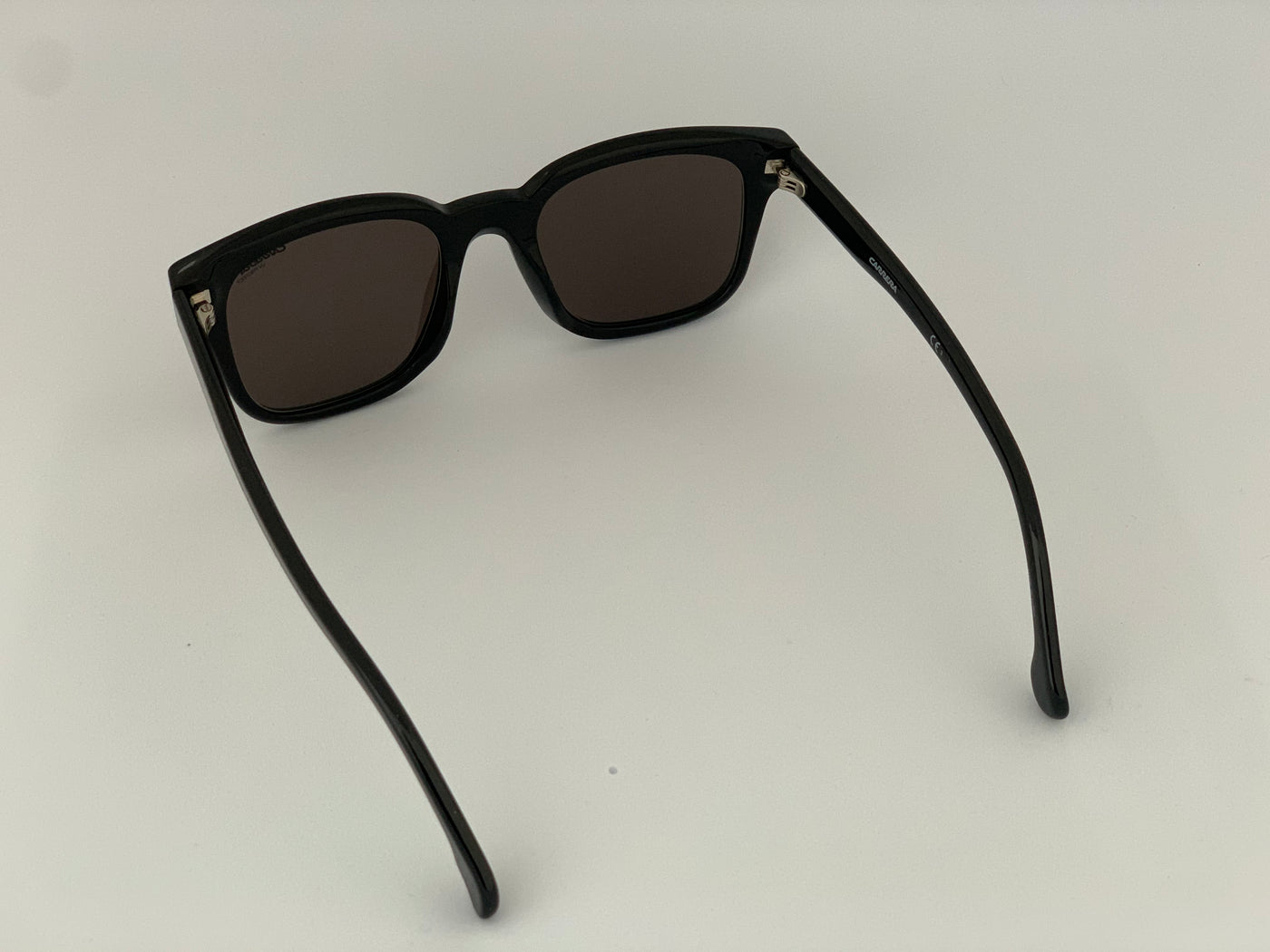 Carrera Acetato Negro