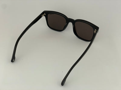 Carrera Acetato Negro