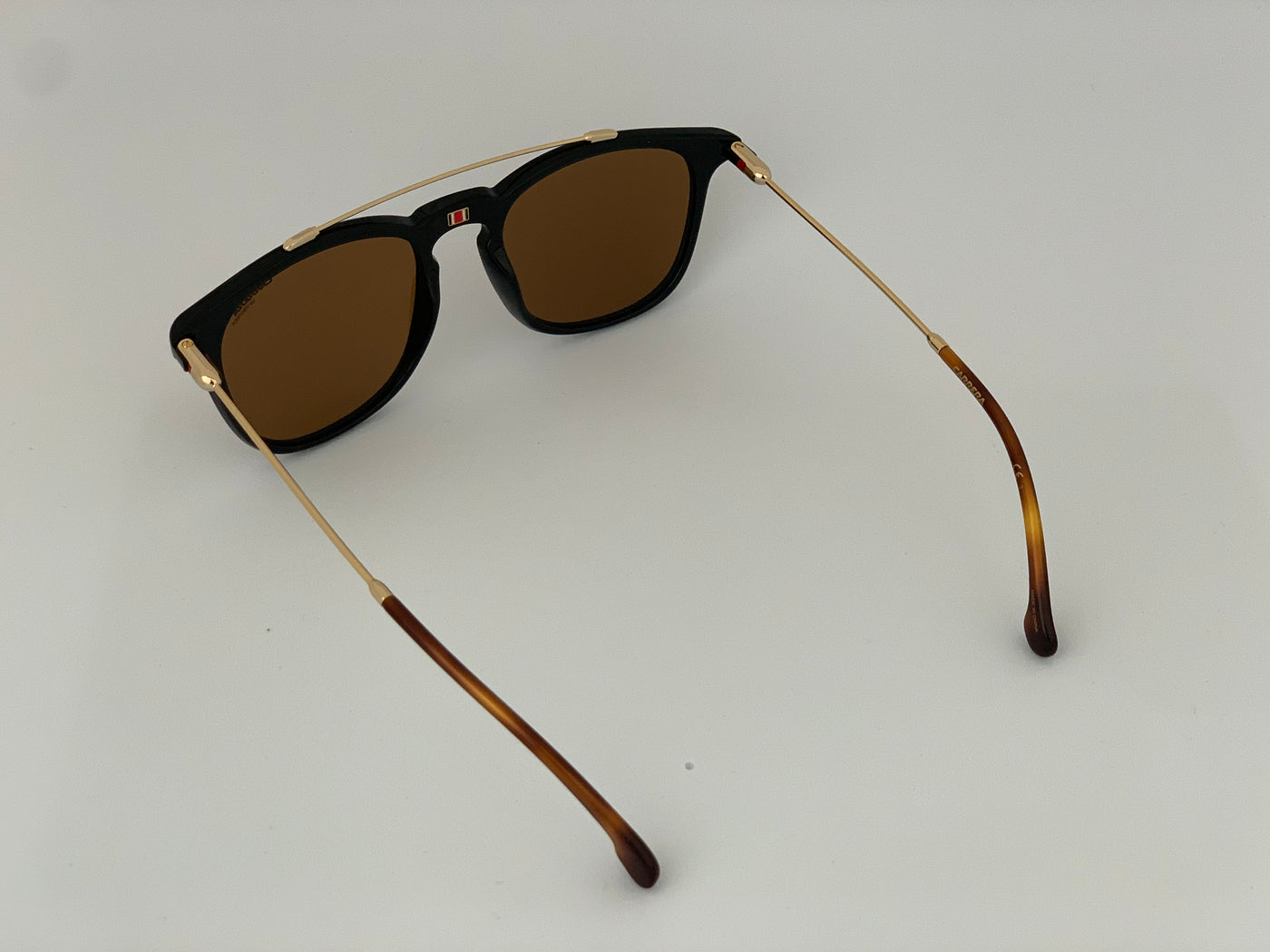 Carrera Acetato Metal Negro Dorado