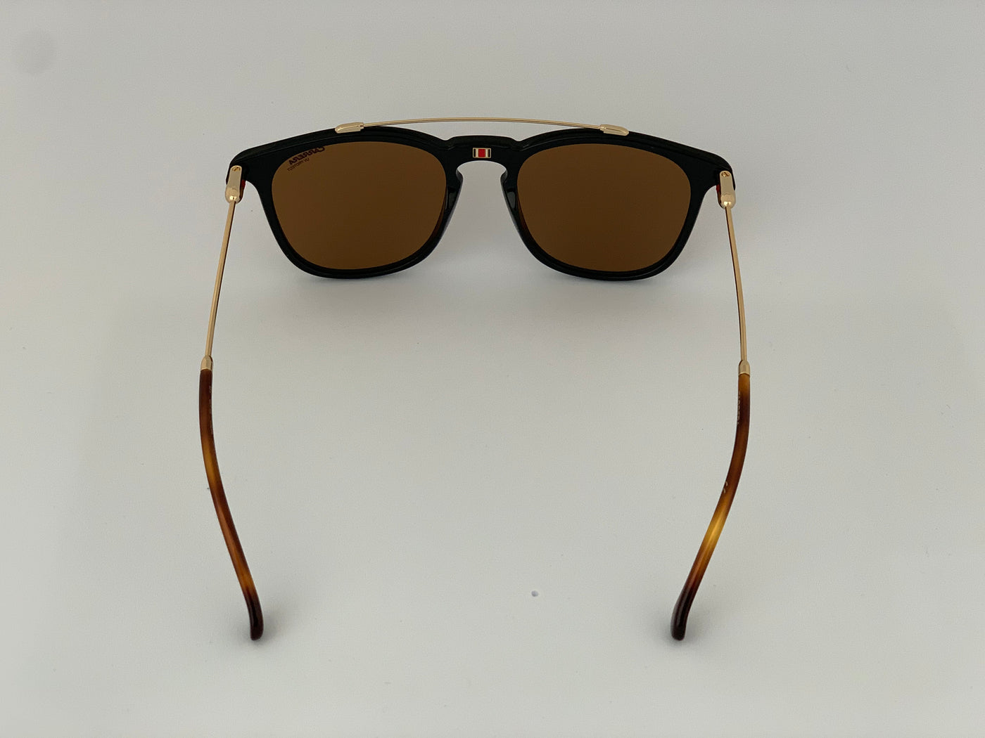 Carrera Acetato Metal Negro Dorado