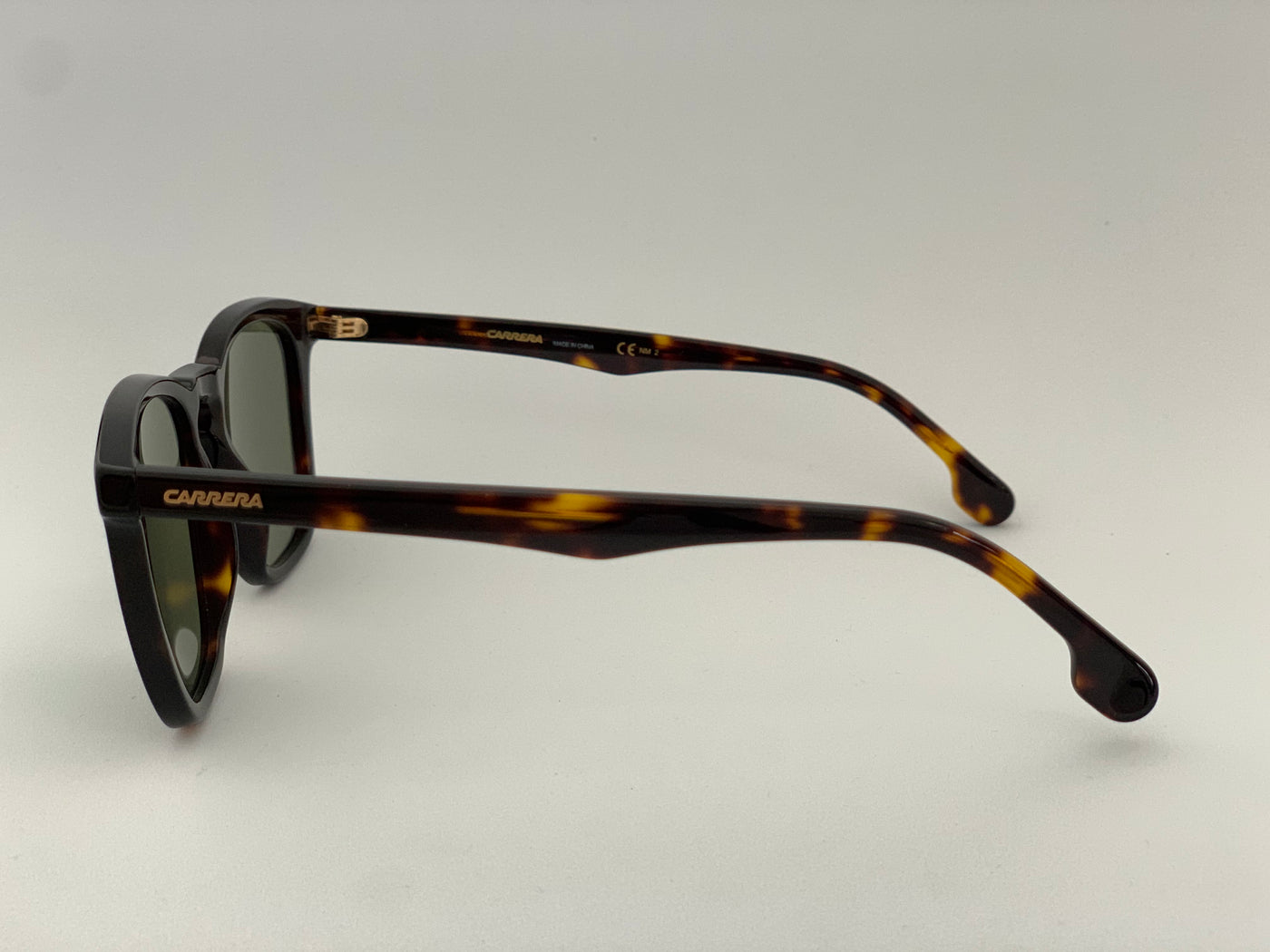 Carrera Acetato Carey